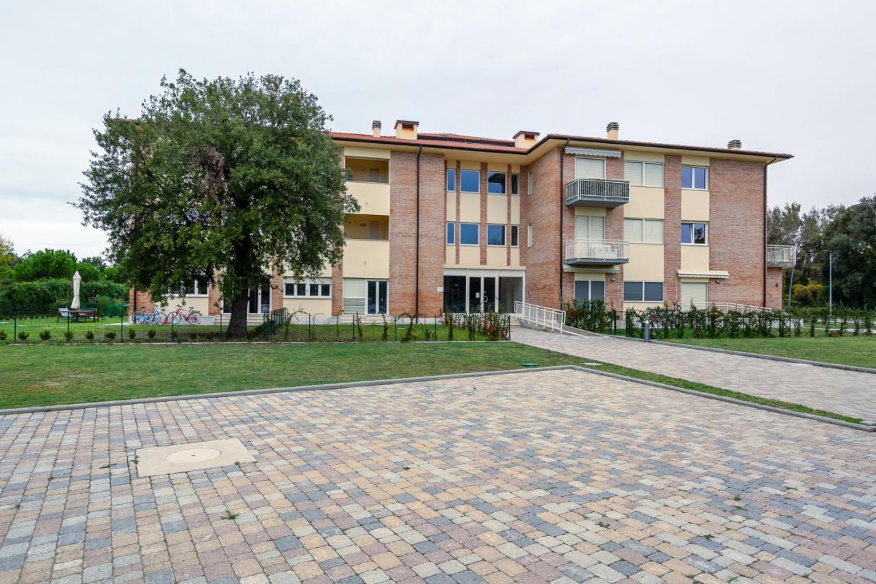 Seaside Flat With Swimming Pool And Private Parking Apartment Calambrone Exterior foto