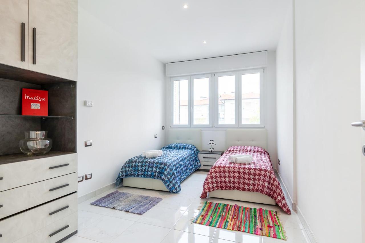 Seaside Flat With Swimming Pool And Private Parking Apartment Calambrone Exterior foto