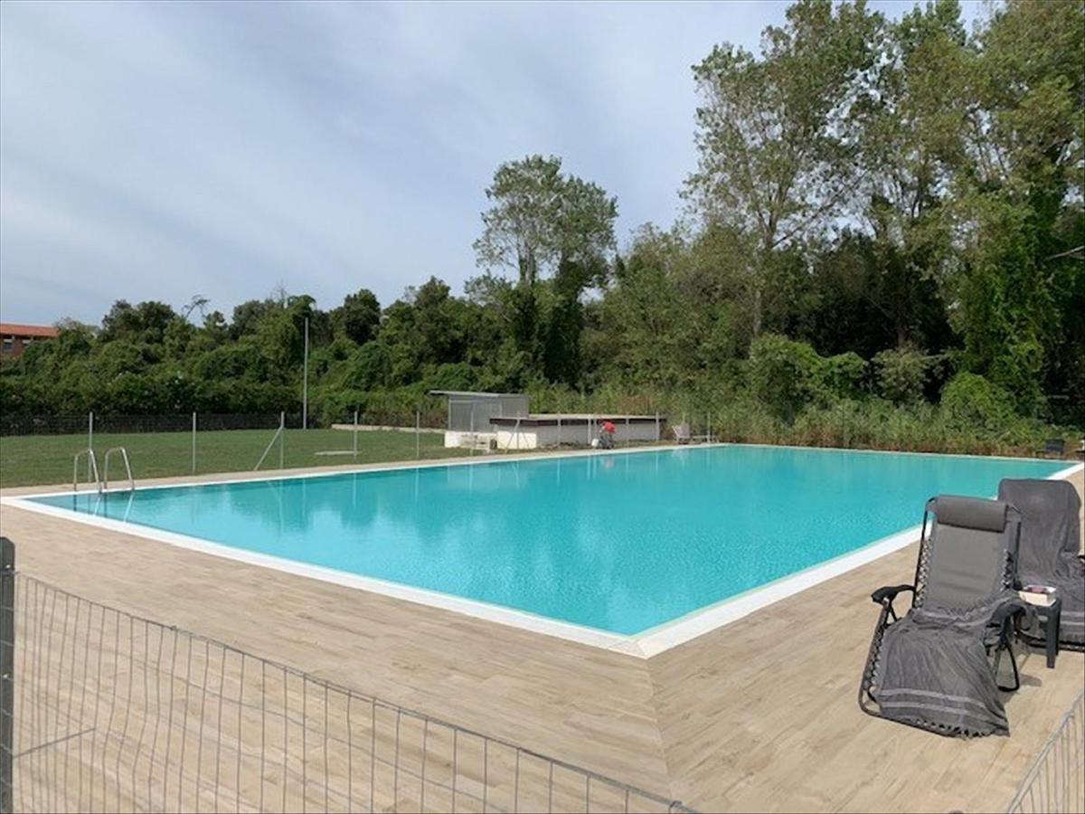 Seaside Flat With Swimming Pool And Private Parking Apartment Calambrone Exterior foto